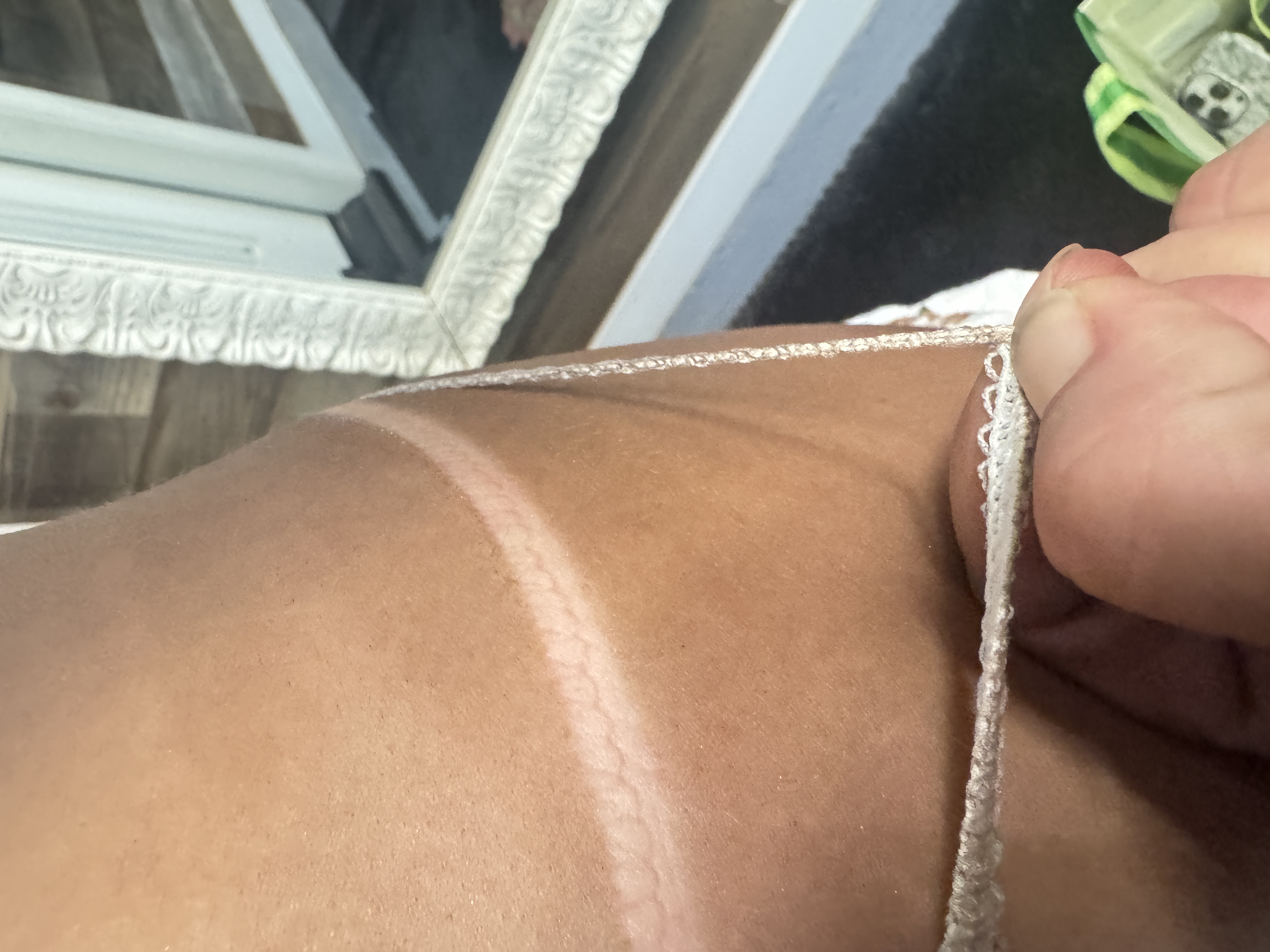 Bronze Hustle Spray Tans by Cari portfolio 2